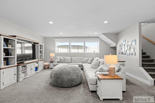 609 S Hidden Valley Road, Rexburg, ID 83440