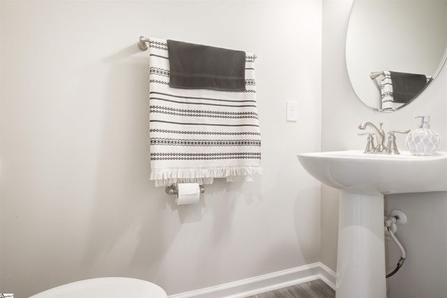 1 Mcguires Place, Simpsonville, SC 29680