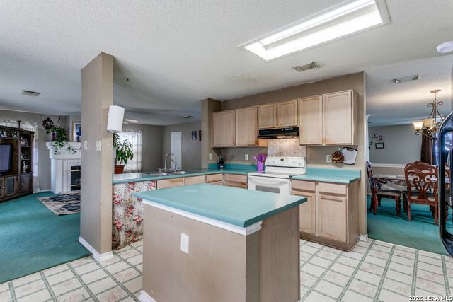 7143 Valewood View, San Antonio, TX 78240