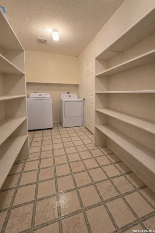 7143 Valewood View, San Antonio, TX 78240