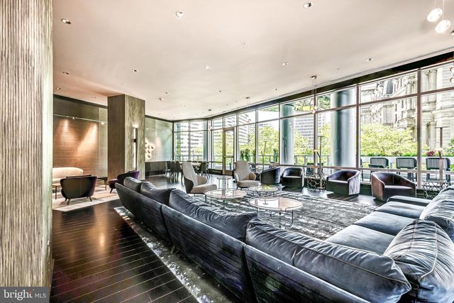 1414 S PENN SQ #6D, Philadelphia, PA 19102