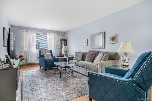 3965 52nd Street 9P, Woodside, NY 11377