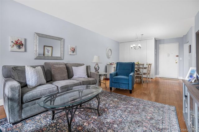 3965 52nd Street 9P, Woodside, NY 11377