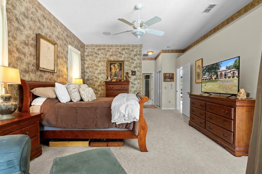 Image 17 of property listing at 64 CYPRESS BOULEVARD E, Homosassa, FL 34446