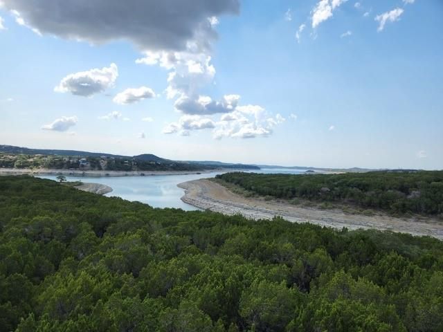 17803 Moon Rise CV, Jonestown, TX 78645