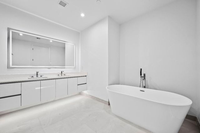 220 Lake Shore Drive 1607, Lake Park, FL 33403