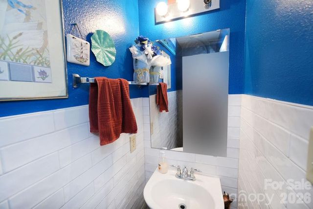 2443 Mint Thistle Court, Charlotte, NC 28269