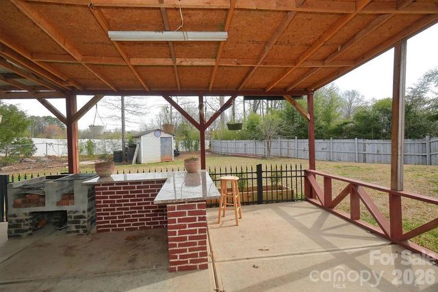 2443 Mint Thistle Court, Charlotte, NC 28269