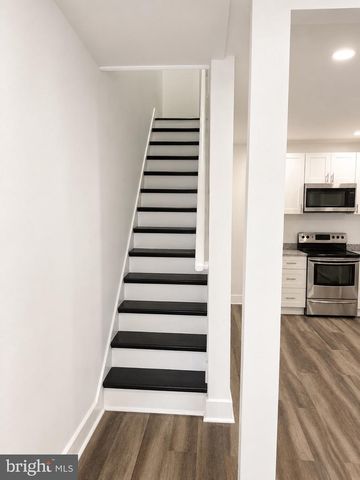 2613 N SARTAIN ST, Philadelphia, PA 19133