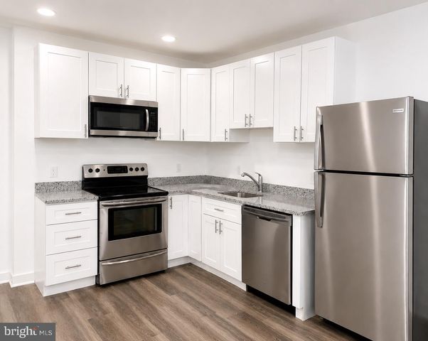2613 N SARTAIN ST, Philadelphia, PA 19133