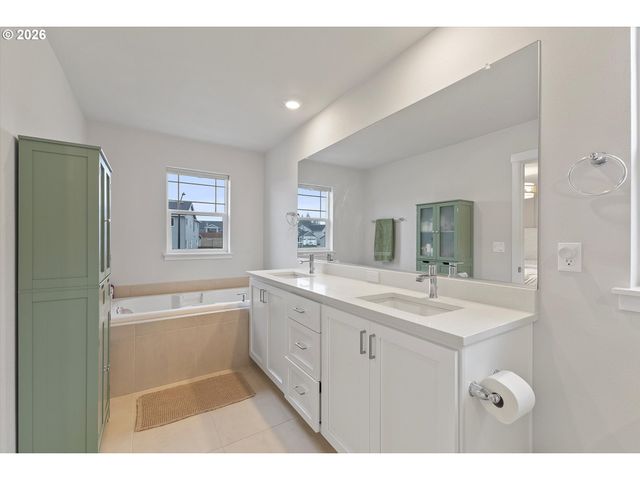 16542 Sw PERTH Rd, Portland, OR 97224