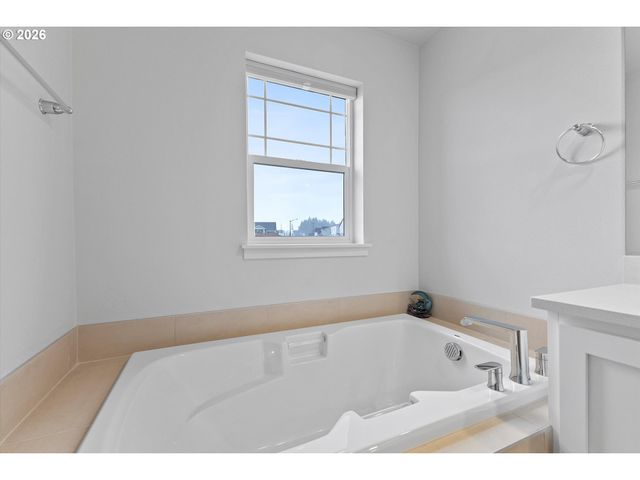 16542 Sw PERTH Rd, Portland, OR 97224