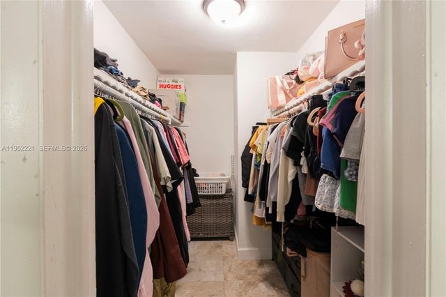 9490 SW 77th Ave N1, Miami, FL 33156