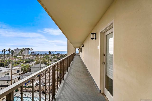 4944 Cass 604, San Diego, CA 92109