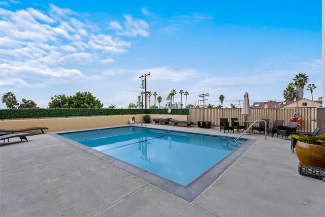 4944 Cass 604, San Diego, CA 92109