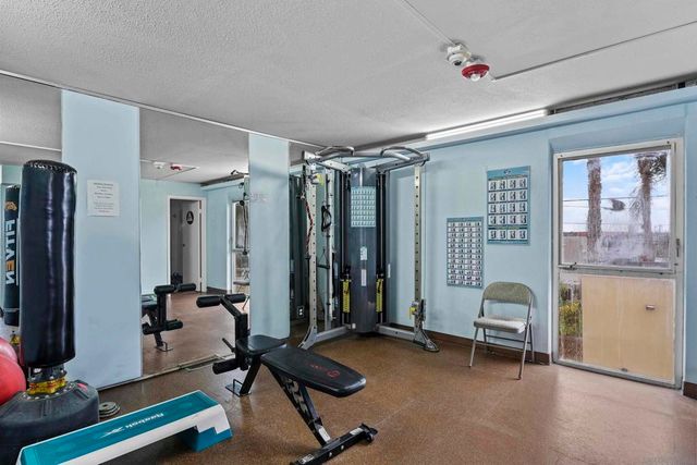 4944 Cass 604, San Diego, CA 92109