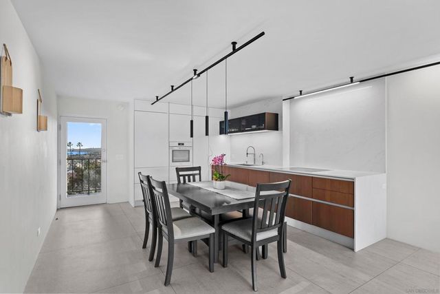 4944 Cass 604, San Diego, CA 92109