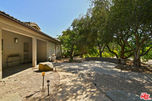 25700 Mulholland Highway, Calabasas, CA 91302