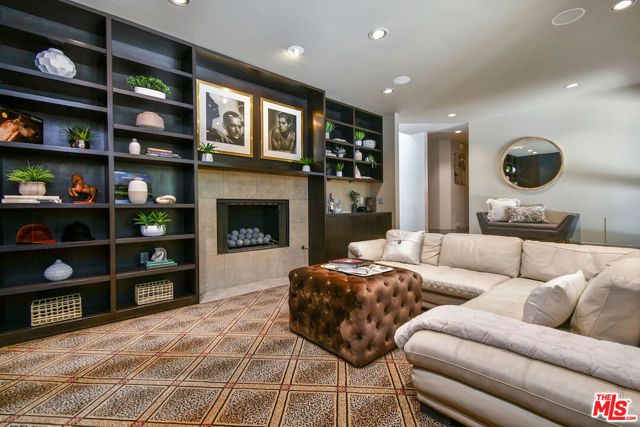 25700 Mulholland Highway, Calabasas, CA 91302