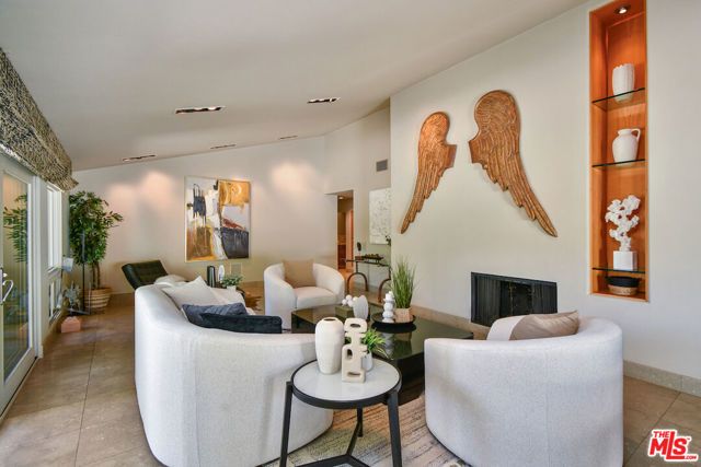 25700 Mulholland Highway, Calabasas, CA 91302