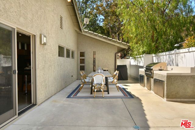 25700 Mulholland Highway, Calabasas, CA 91302