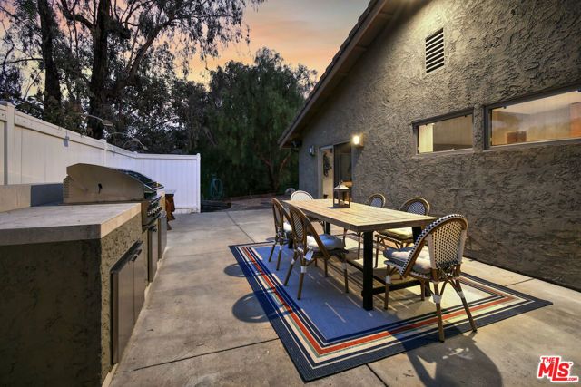 25700 Mulholland Highway, Calabasas, CA 91302