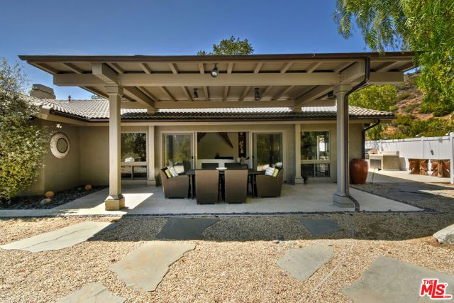 25700 Mulholland Highway, Calabasas, CA 91302