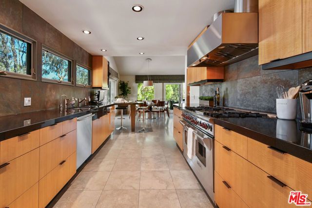 25700 Mulholland Highway, Calabasas, CA 91302