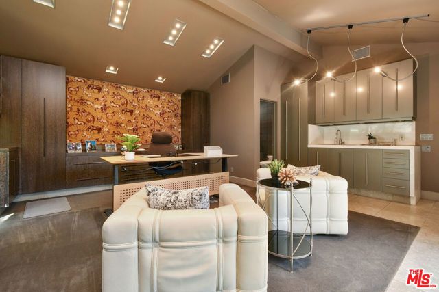 25700 Mulholland Highway, Calabasas, CA 91302