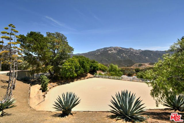 25700 Mulholland Highway, Calabasas, CA 91302