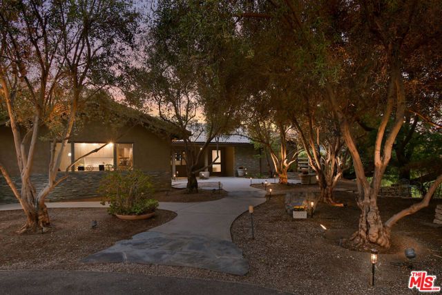 25700 Mulholland Highway, Calabasas, CA 91302