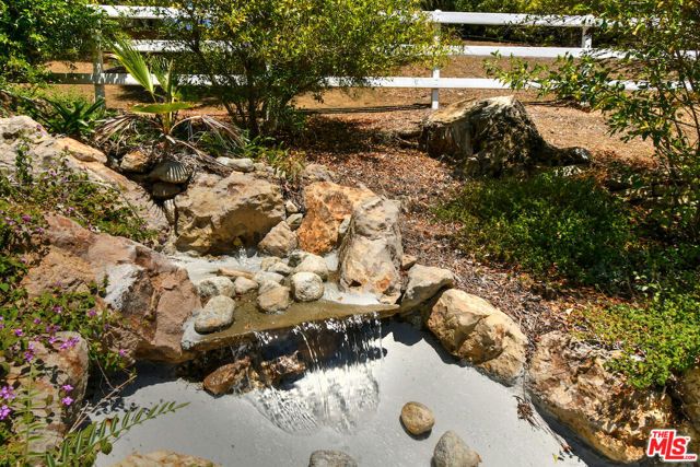 25700 Mulholland Highway, Calabasas, CA 91302