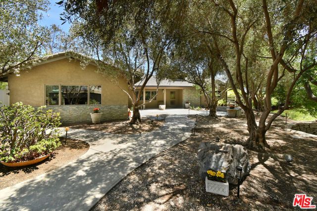 25700 Mulholland Highway, Calabasas, CA 91302