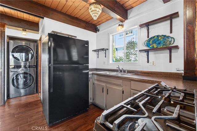 2068 Slippery Elm, Wrightwood, CA 92397