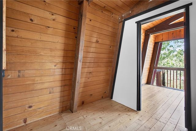 2068 Slippery Elm, Wrightwood, CA 92397