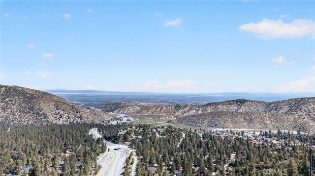 2068 Slippery Elm, Wrightwood, CA 92397