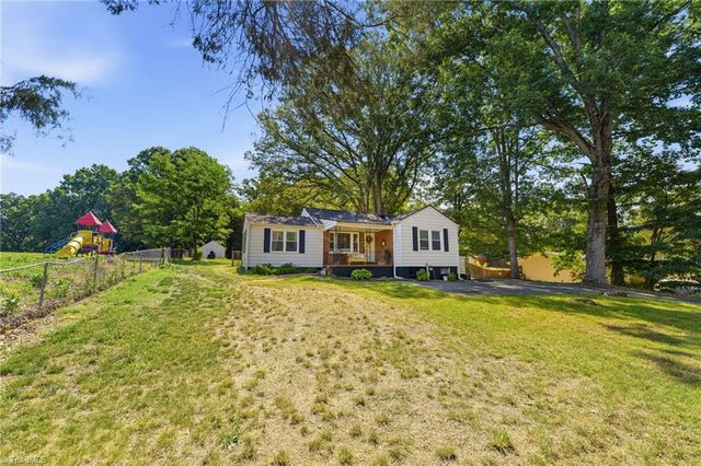 4015 Lexwin Avenue, Winston-salem, NC 27107
