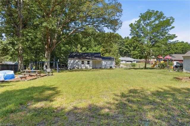 4015 Lexwin Avenue, Winston-salem, NC 27107