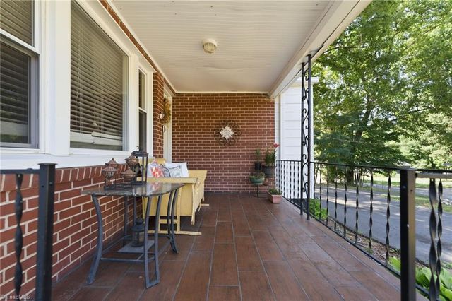 4015 Lexwin Avenue, Winston-salem, NC 27107