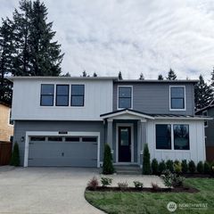 10534 135th Place NE #35, Kirkland, WA 98033
