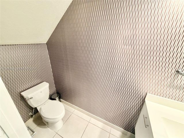 4861 NW 83rd Path 4861, Doral, FL 33166