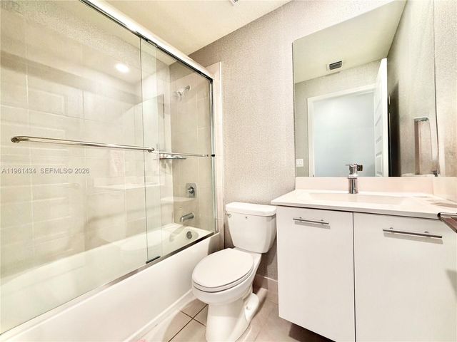 4861 NW 83rd Path 4861, Doral, FL 33166