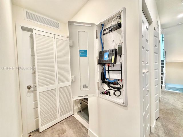 4861 NW 83rd Path 4861, Doral, FL 33166