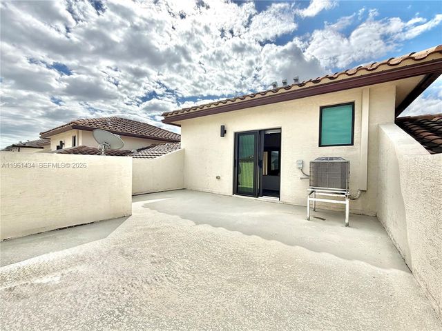 4861 NW 83rd Path 4861, Doral, FL 33166