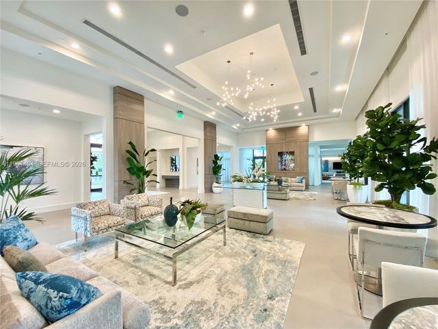 4861 NW 83rd Path 4861, Doral, FL 33166