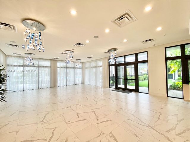 4861 NW 83rd Path 4861, Doral, FL 33166