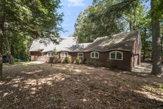 136 Dudley Rd, Newton, MA 02459
