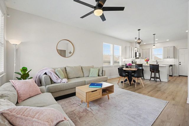 4506 N Live Oak Circle, Galveston, TX 77550