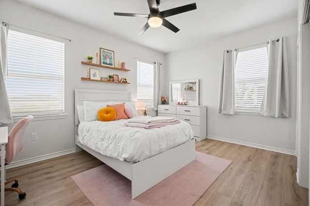 4506 N Live Oak Circle, Galveston, TX 77550