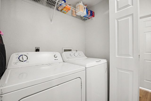 4506 N Live Oak Circle, Galveston, TX 77550